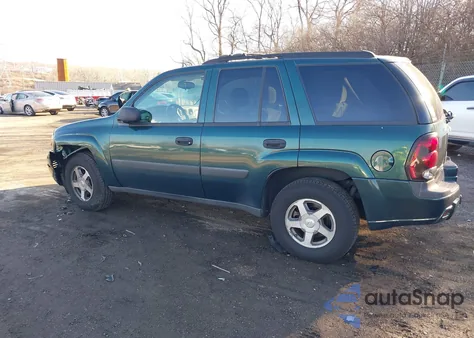 2005 Chevrolet Trailblazer Ls z USA, uszkodzony, nr VIN 1GNDT13S452271657